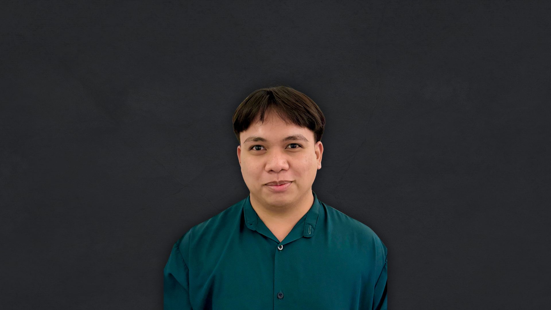 KEVIN HEADSHOT